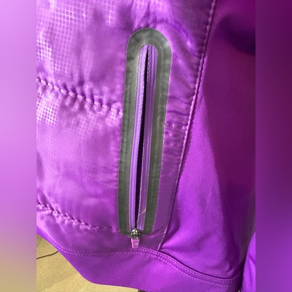 2XU Women's Insulation Jacket, Womens Size Small - Picture 9 of 13